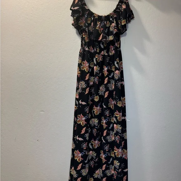 Black Floral Off-Shoulder Mini Dress - Picture 9 of 10